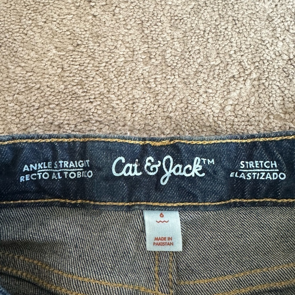 Cat & Jack Girls' High Rise Straight Jeans - Dark Wash 6 nwot - Picture 3 of 5